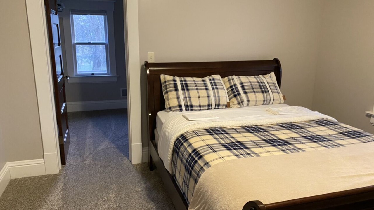 Photo of Bedroom in Roseland