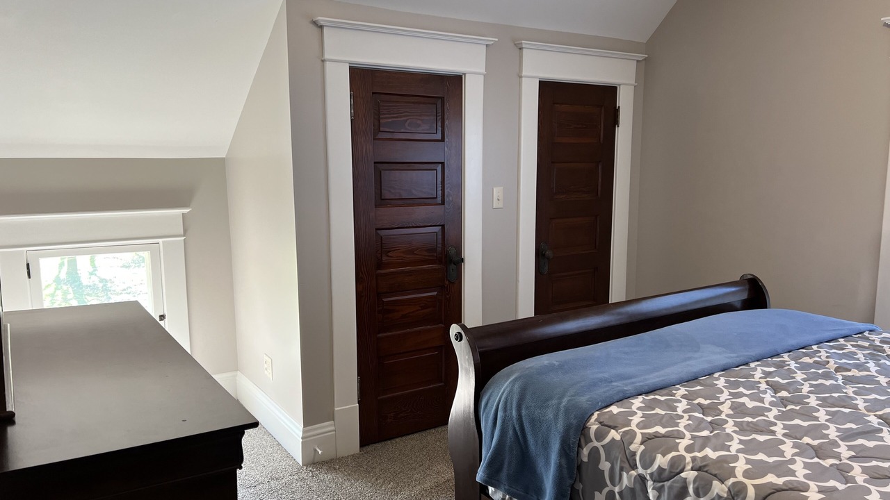 Photo of Bedroom in Roseland