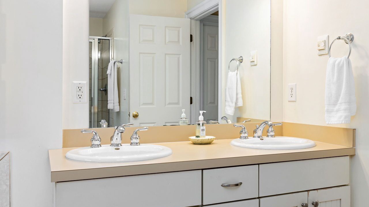 Photo of Bathroom in Pedlars Edge