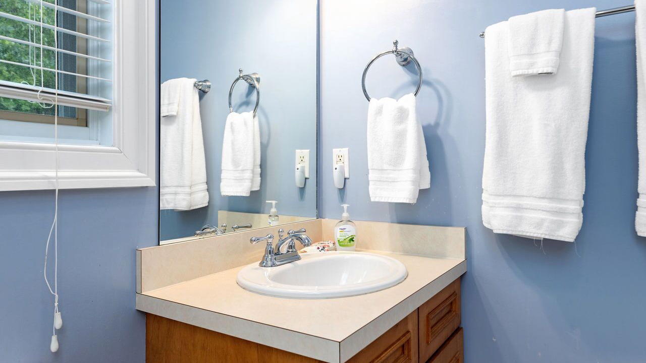 Photo of Bathroom in Pedlars Edge
