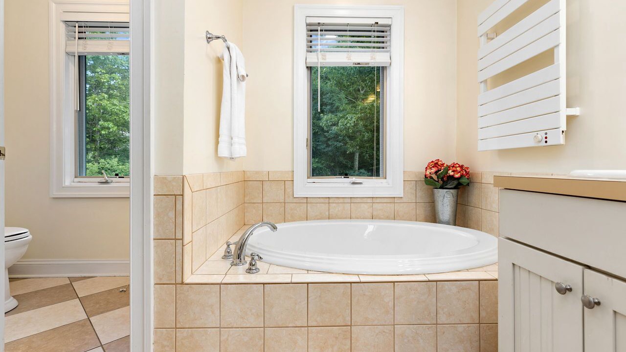 Photo of Bathroom in Pedlars Edge