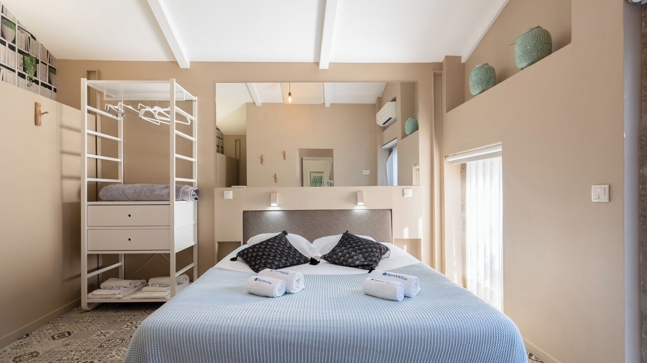 Photo of Bedroom in Lordelo do Ouro e Massarelos