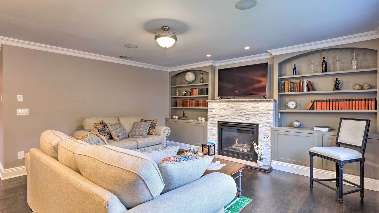 Photo of Livingroom in Glen Cove