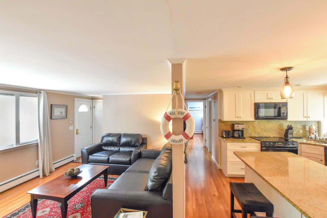 Photo of Livingroom in Brewster