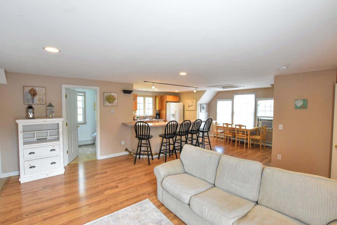 Photo of Livingroom in Brewster