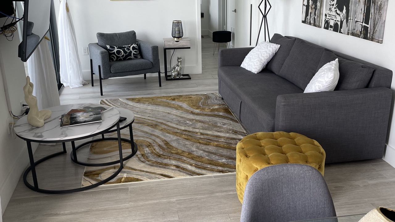 Photo of Livingroom in Midtown