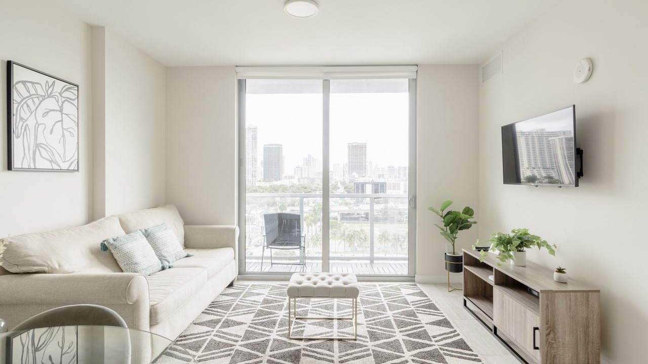 Photo of Livingroom in Northeast Miami