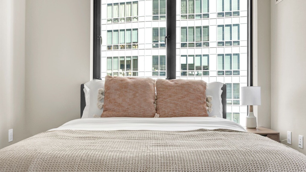 Photo of Bedroom in Theatre District