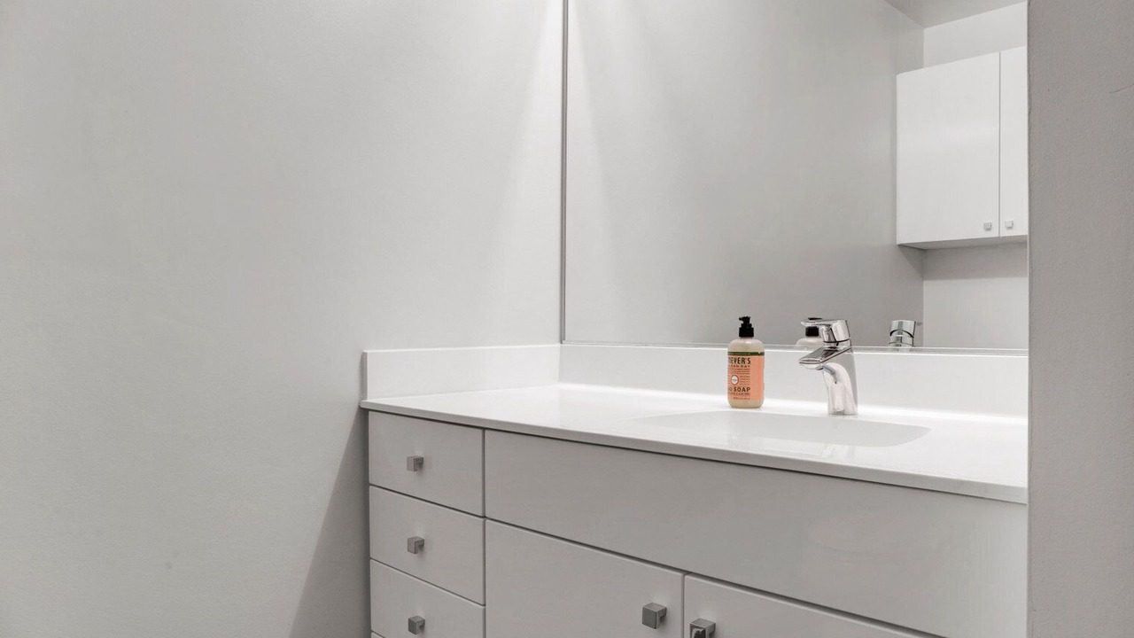 Photo of Bathroom in Theatre District