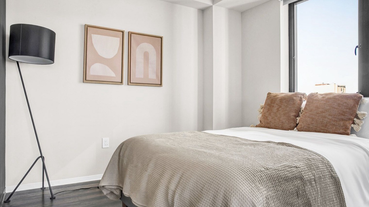 Photo of Bedroom in Theatre District