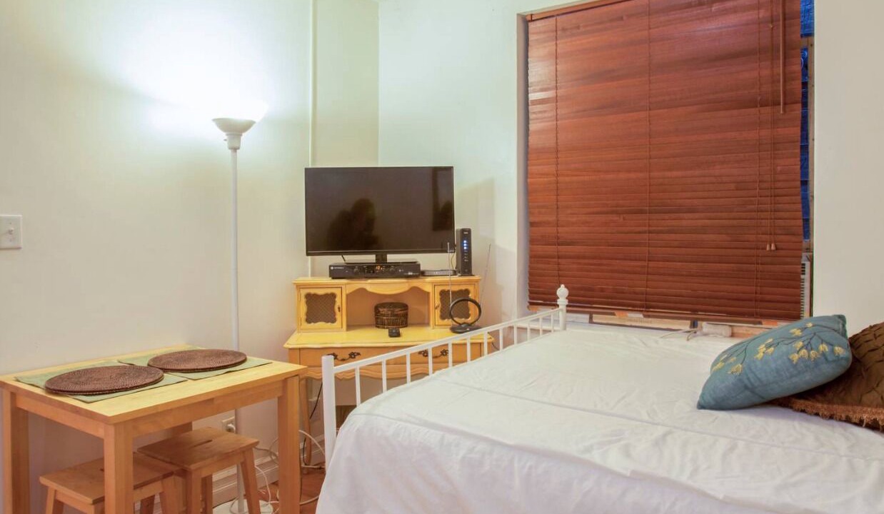 Photo of Bedroom in Theatre District