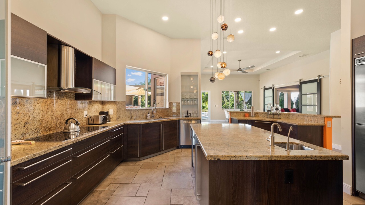 Photo of Kitchen in Green Meadow