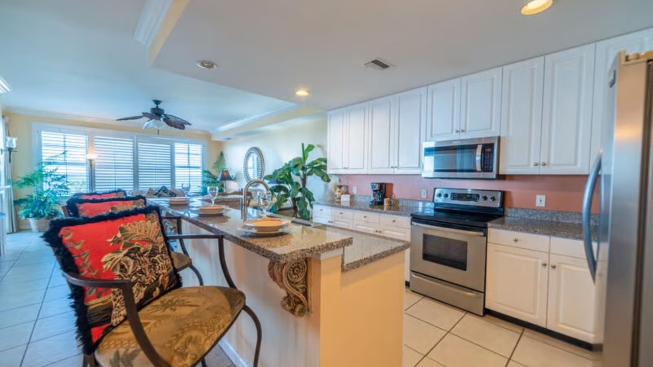 Photo of Kitchen in Silver Sands Beach