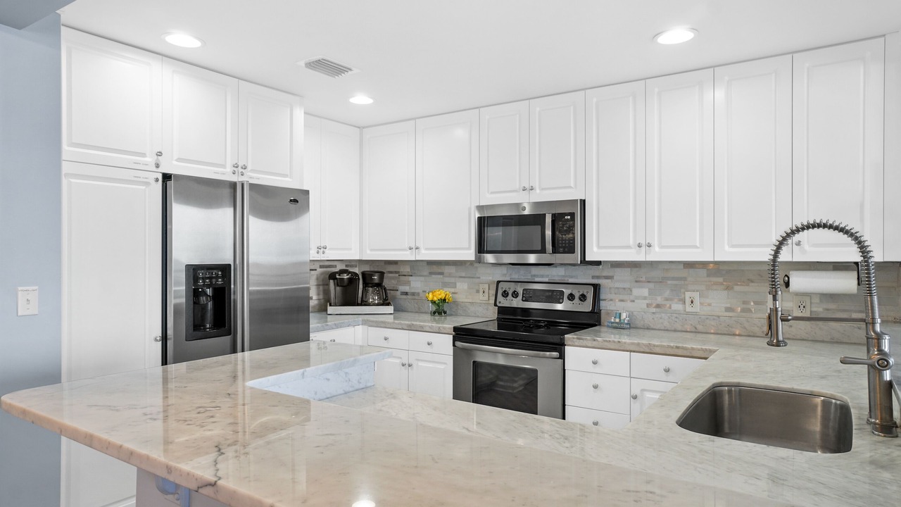 Photo of Kitchen in Silver Sands Beach