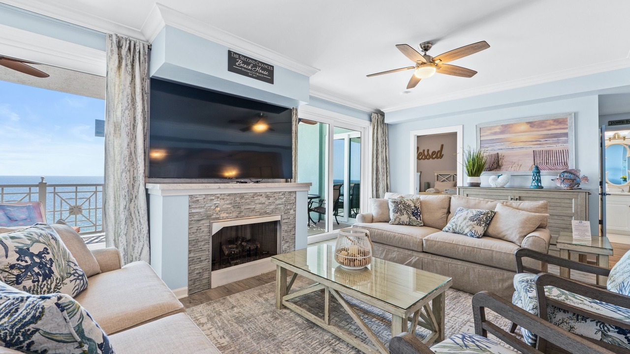 Photo of Livingroom in Silver Sands Beach