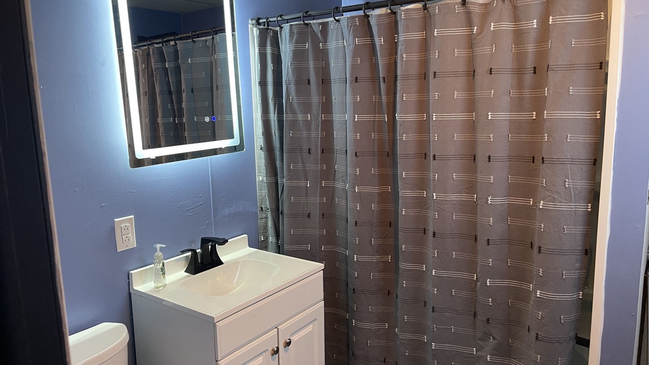 Photo of Bathroom in Mohawk