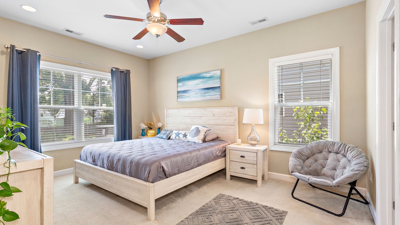 Photo of Bedroom in Buckroe Beach