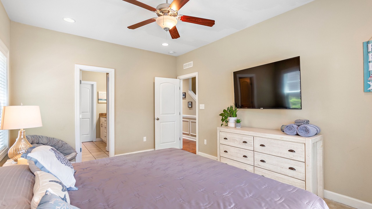 Photo of Bedroom in Buckroe Beach