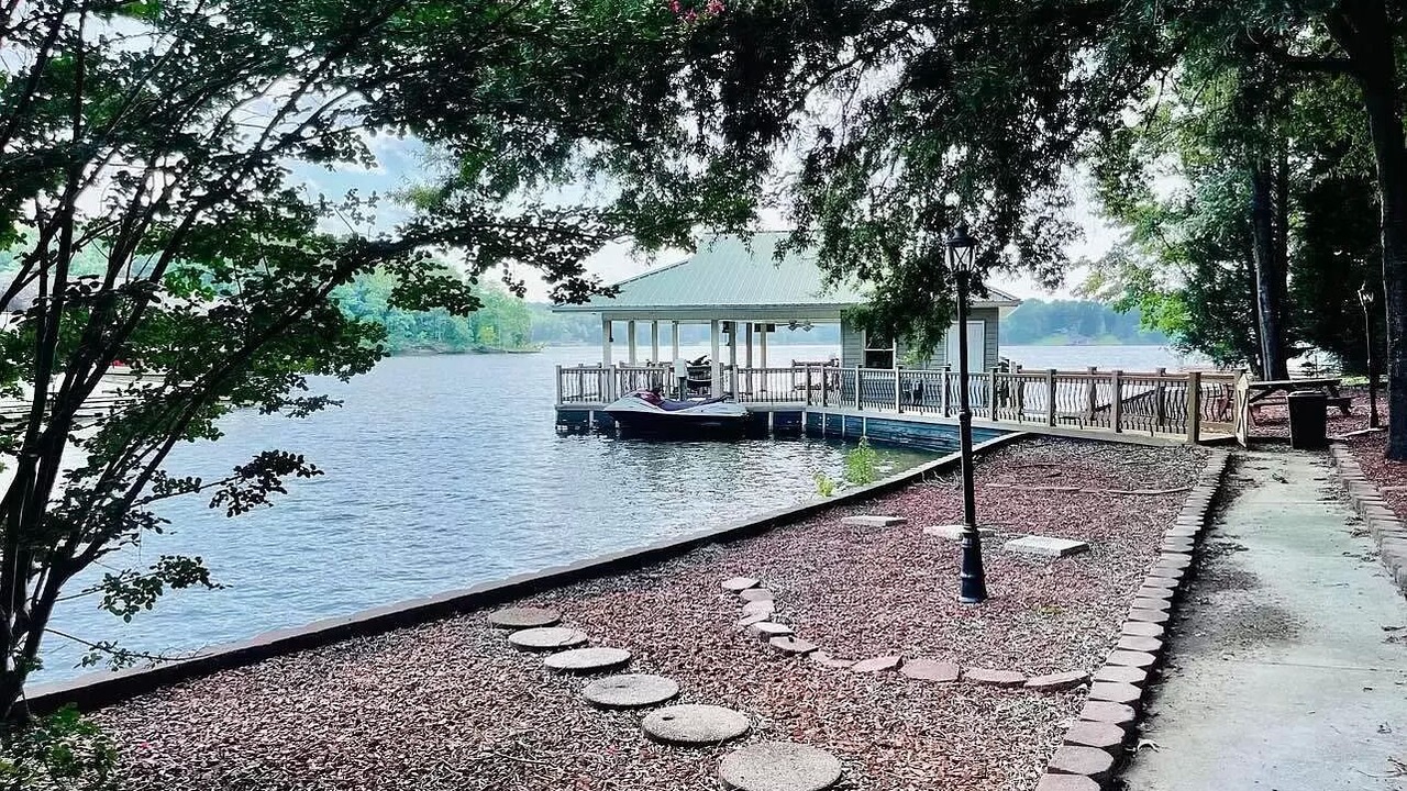 Photo of Outdoor in Leasburg