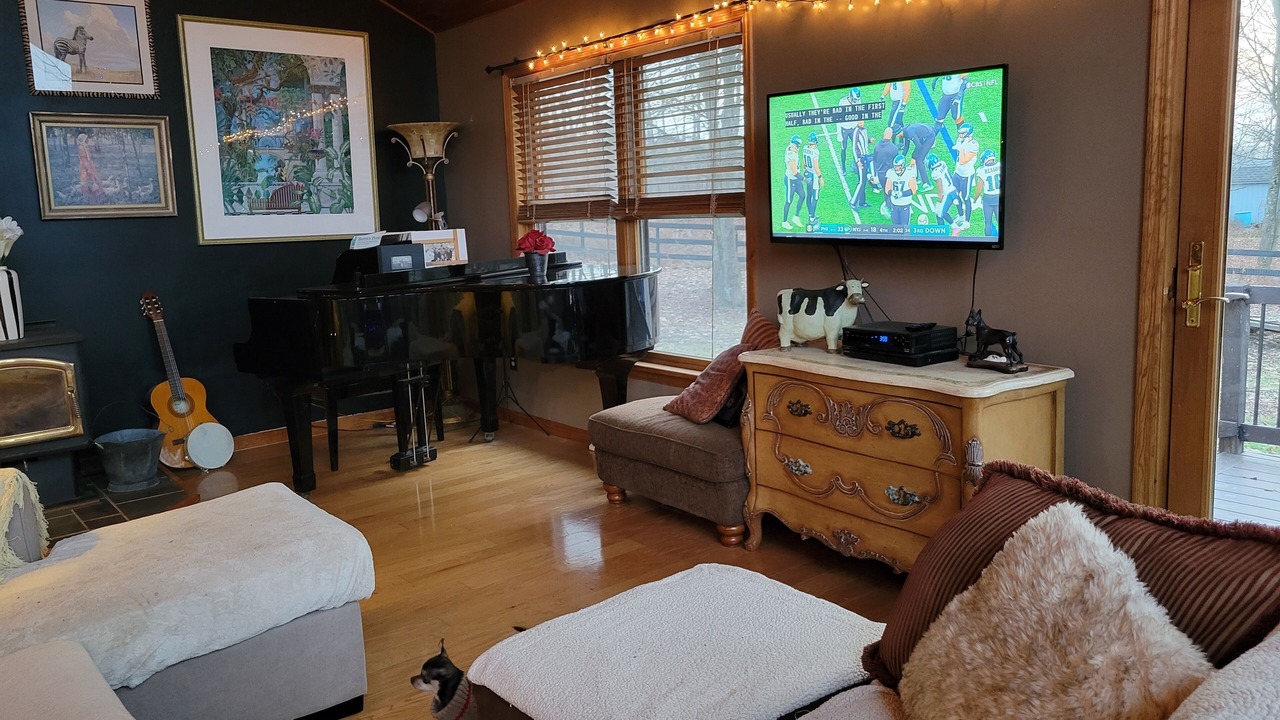 Photo of Livingroom in Fort Edward