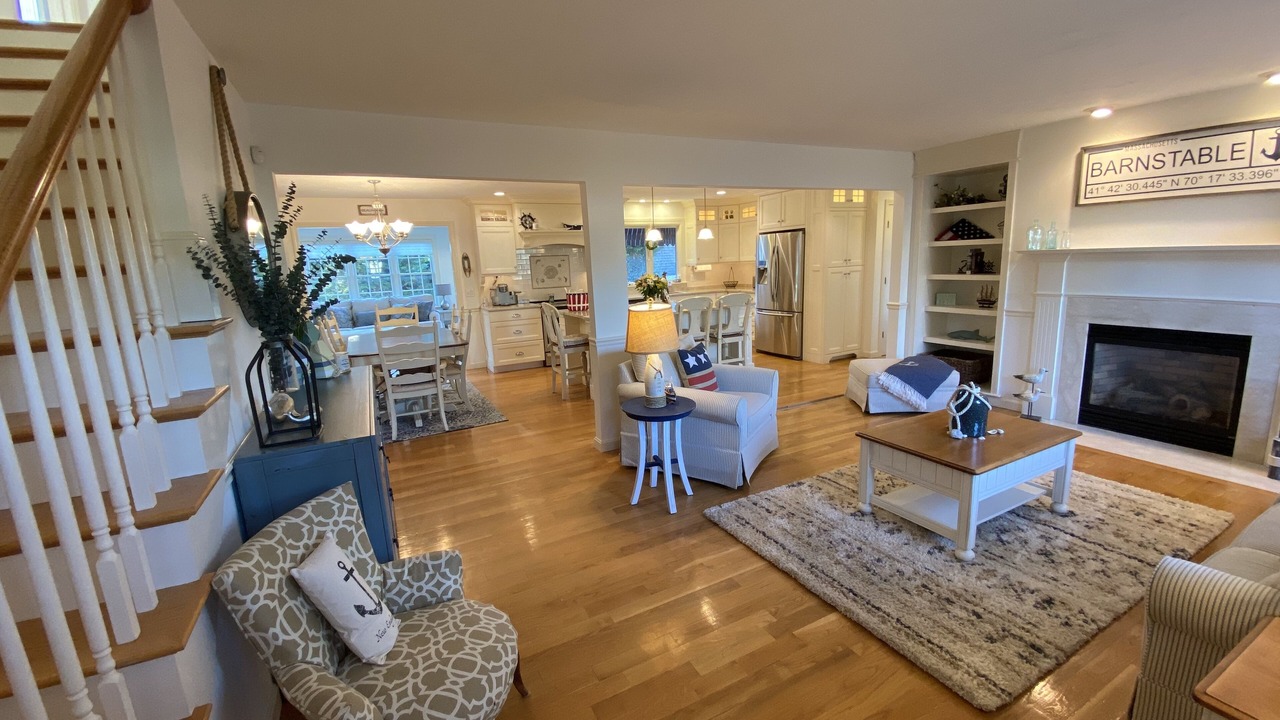 Photo of Livingroom in Barnstable