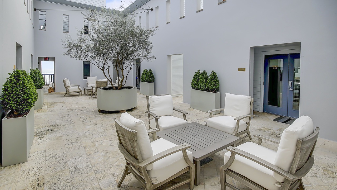 Photo of Patio Balcony in Seaside