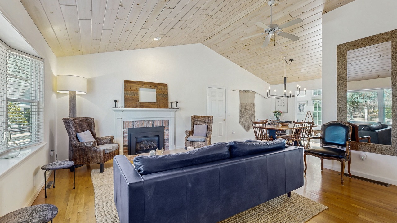 Photo of Livingroom in West Chatham