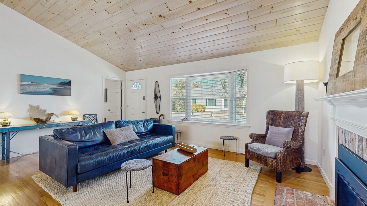 Photo of Livingroom in West Chatham