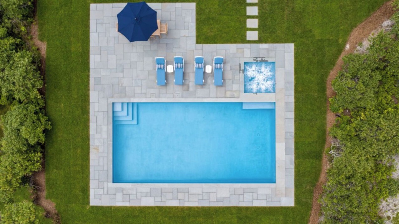 Photo of Outdoor in Tom Nevers