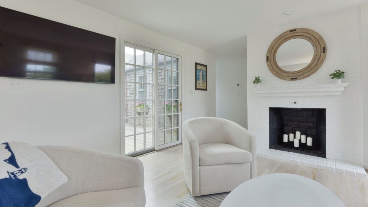Photo of Bedroom in Tom Nevers