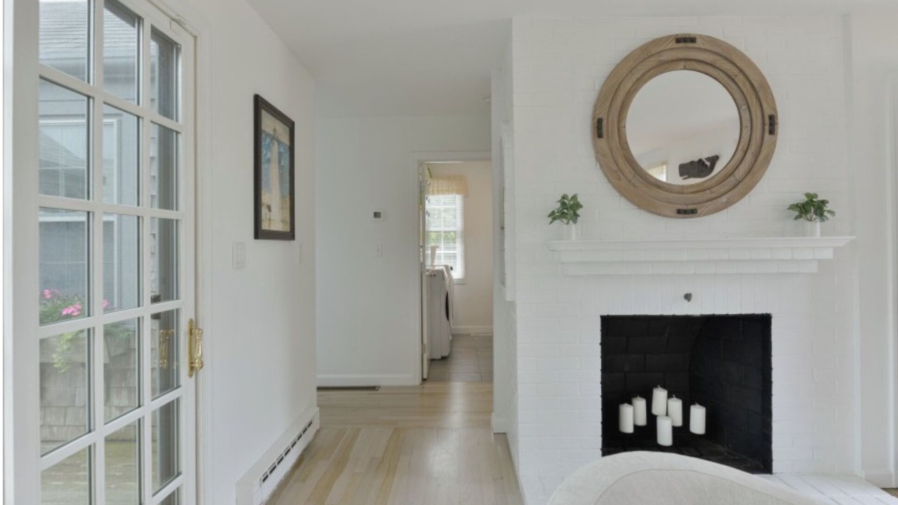 Photo of Bedroom in Tom Nevers