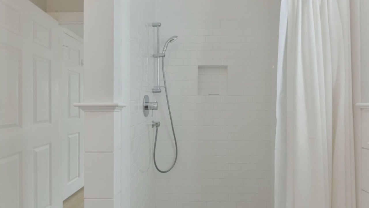 Photo of Bathroom in Tom Nevers