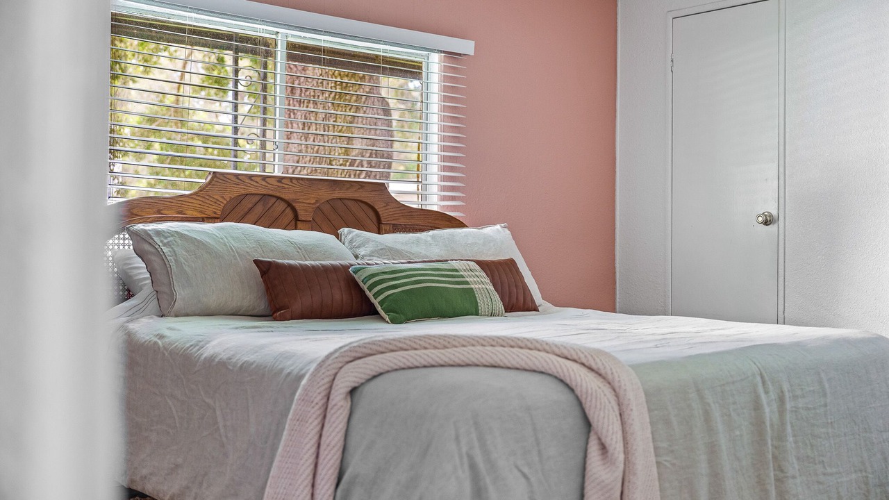 Photo of Bedroom in Weeki Wachee Gardens