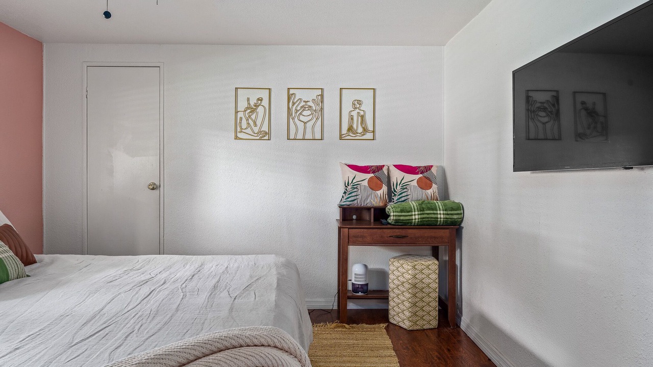 Photo of Bedroom in Weeki Wachee Gardens