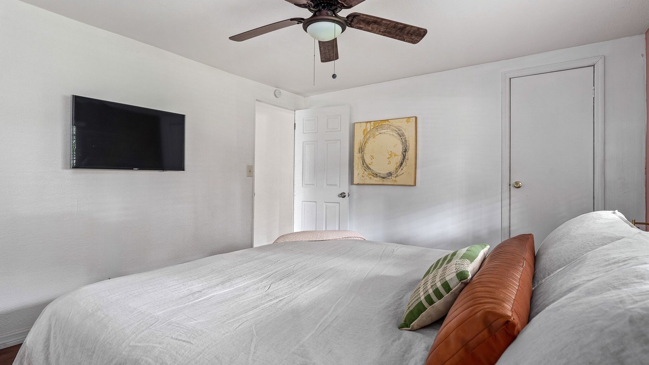 Photo of Bedroom in Weeki Wachee Gardens