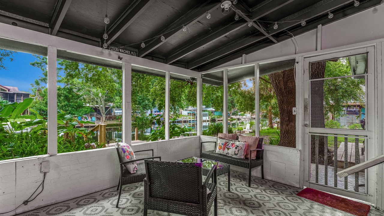 Photo of Outdoor in Weeki Wachee Gardens