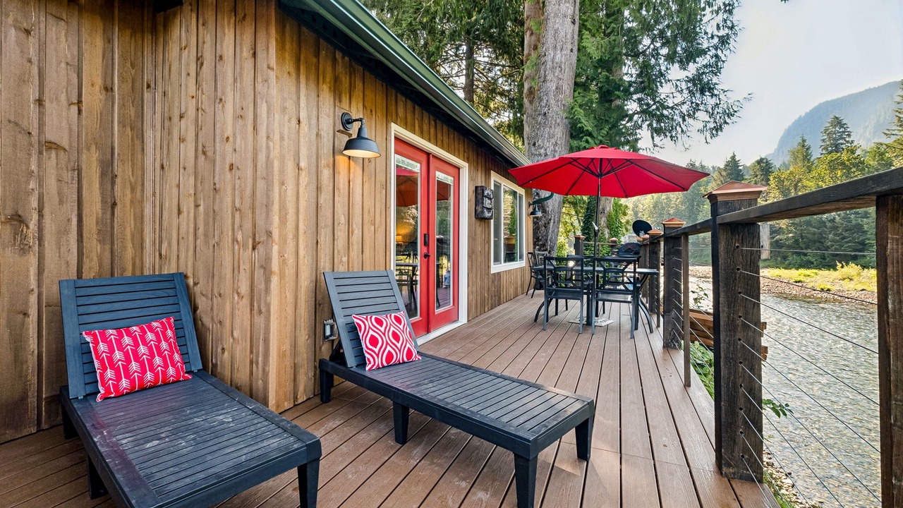 Photo of Outdoor in Gold Bar
