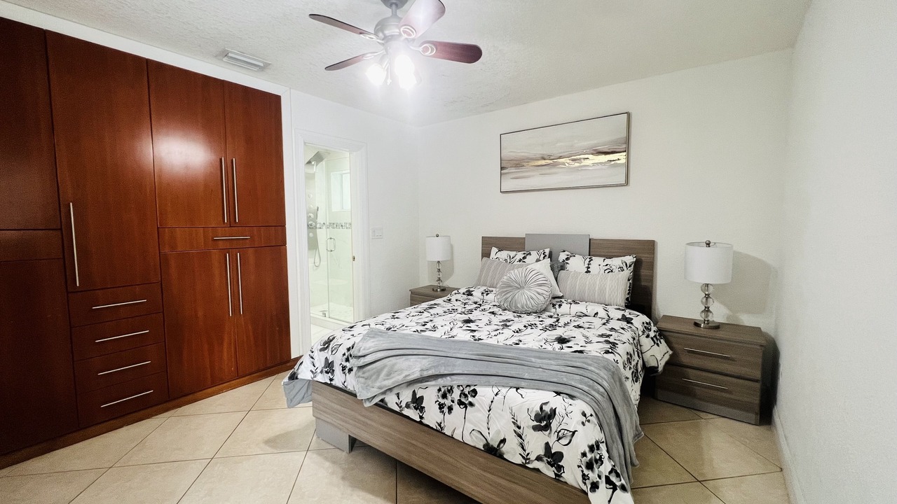Photo of Bedroom in Miami Lakes