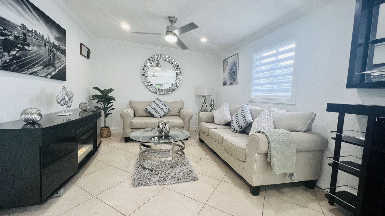 Photo of Livingroom in Miami Lakes
