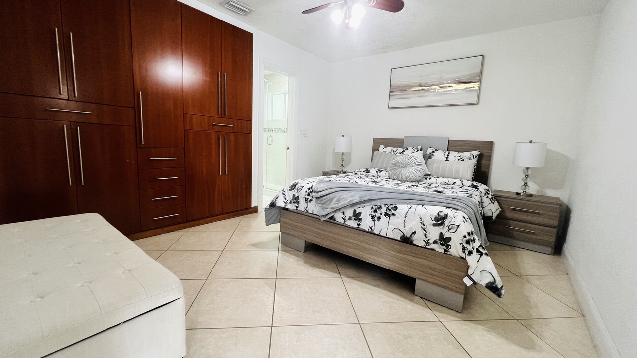 Photo of Bedroom in Miami Lakes