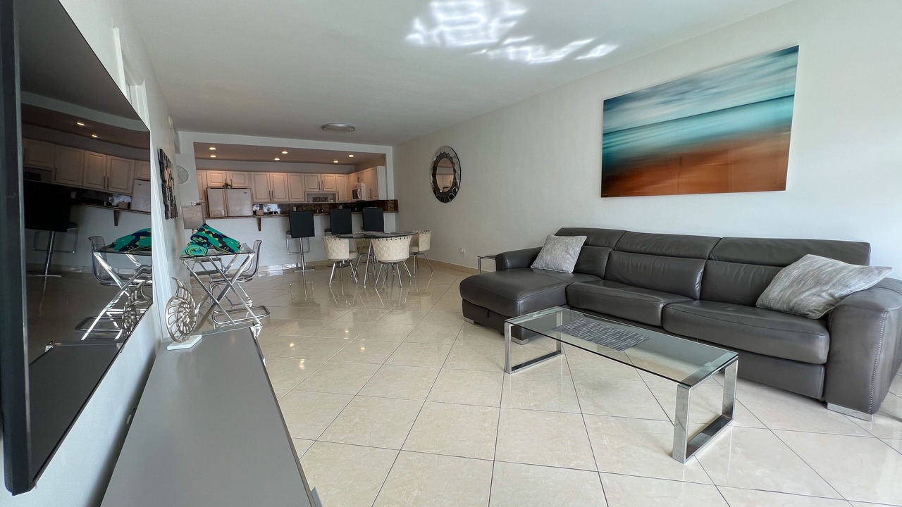 Photo of Livingroom in Sunny Isles Beach
