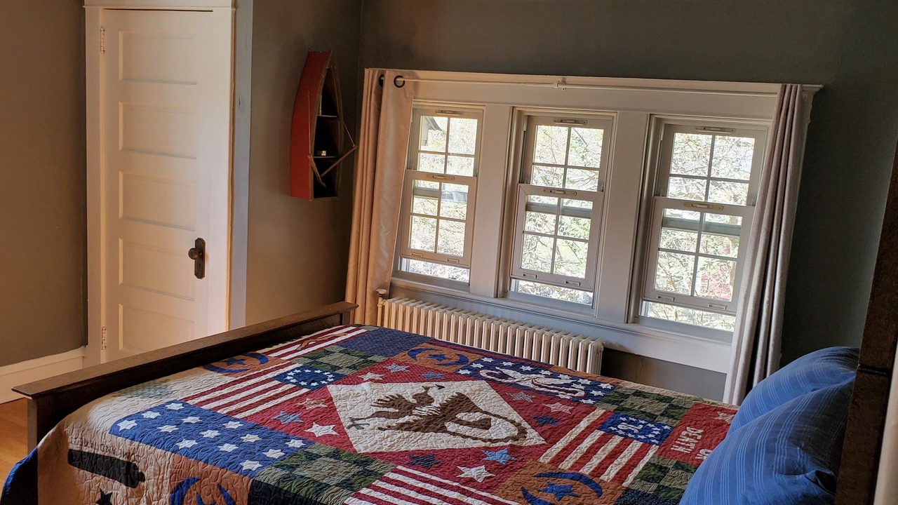 Photo of Bedroom in Yorktown