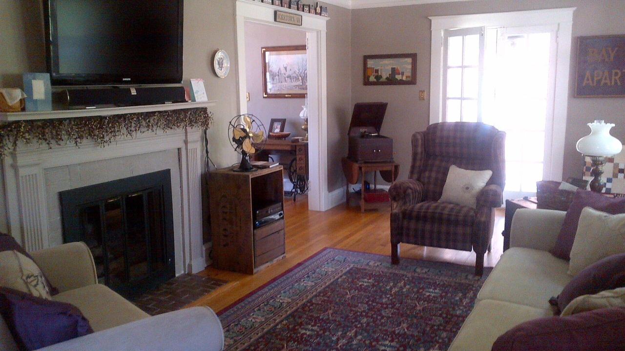 Photo of Livingroom in Yorktown