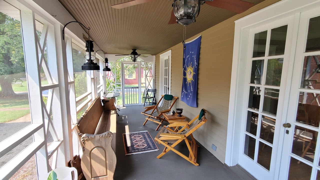 Photo of Patio Balcony in Yorktown