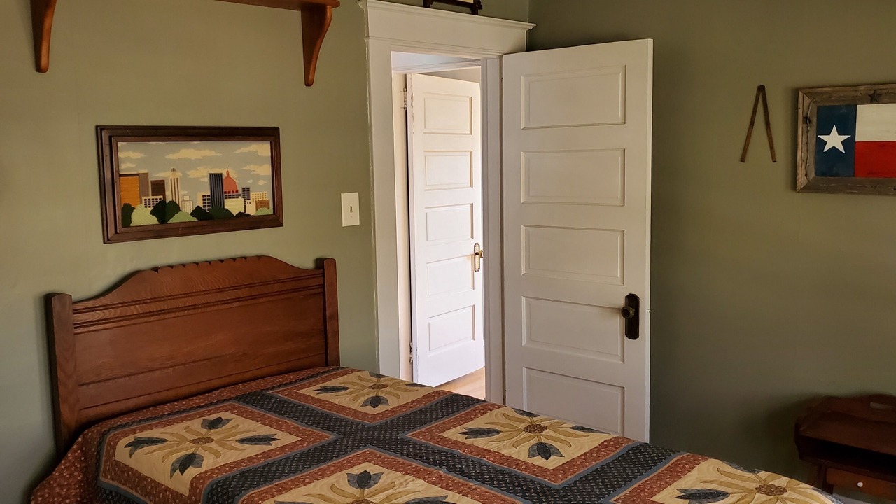 Photo of Bedroom in Yorktown