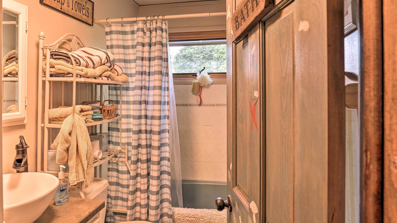Photo of Bathroom in Lodi
