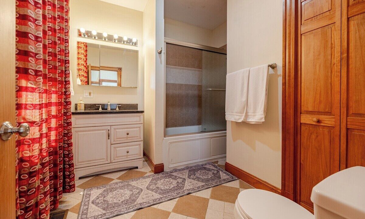 Photo of Bathroom in Inman Square