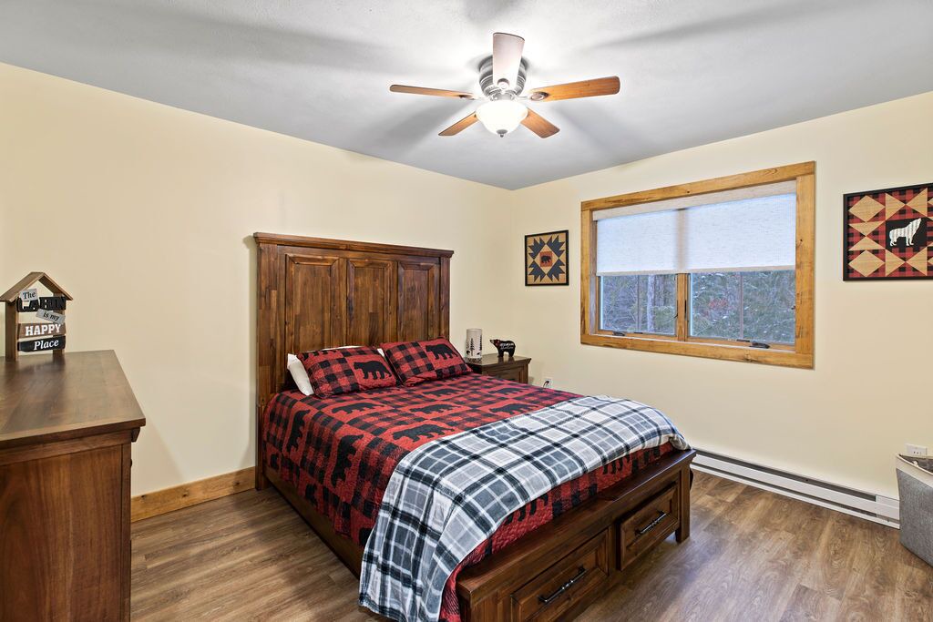 Photo of Bedroom in Inlet