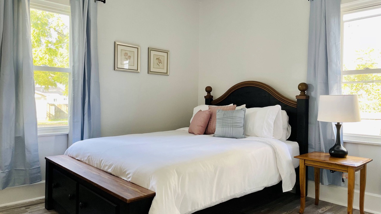 Photo of Bedroom in Evansville