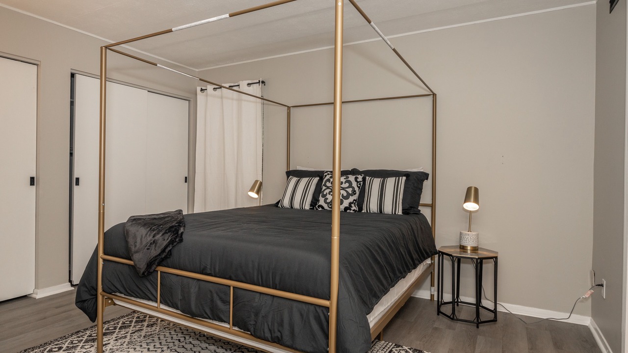 Photo of Bedroom in East Price Hill